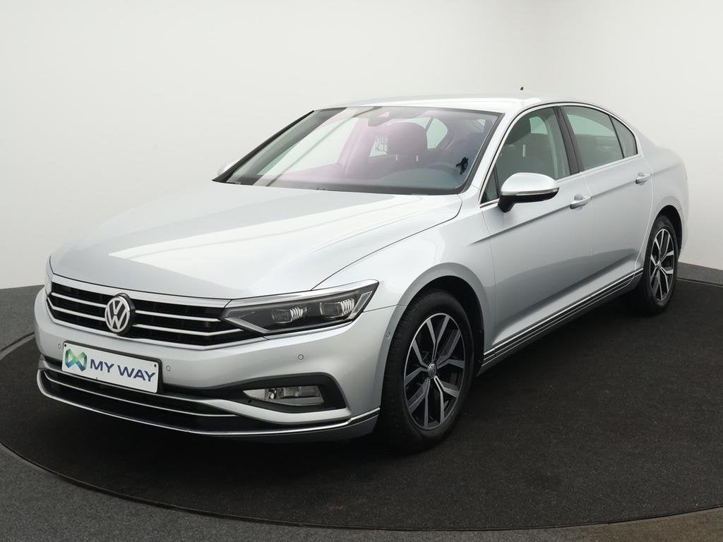 Volkswagen Passat Passat 1.5 TSI Elegance Business OPF, Auto's, Lederen bekleding, Overige carrosserie, Zilver of Grijs, Passat