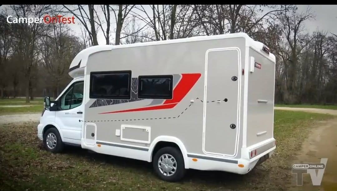 Challenger 250 Start edition, Chemisch toilet, Luifel, Ford, Vloeistofverwarming