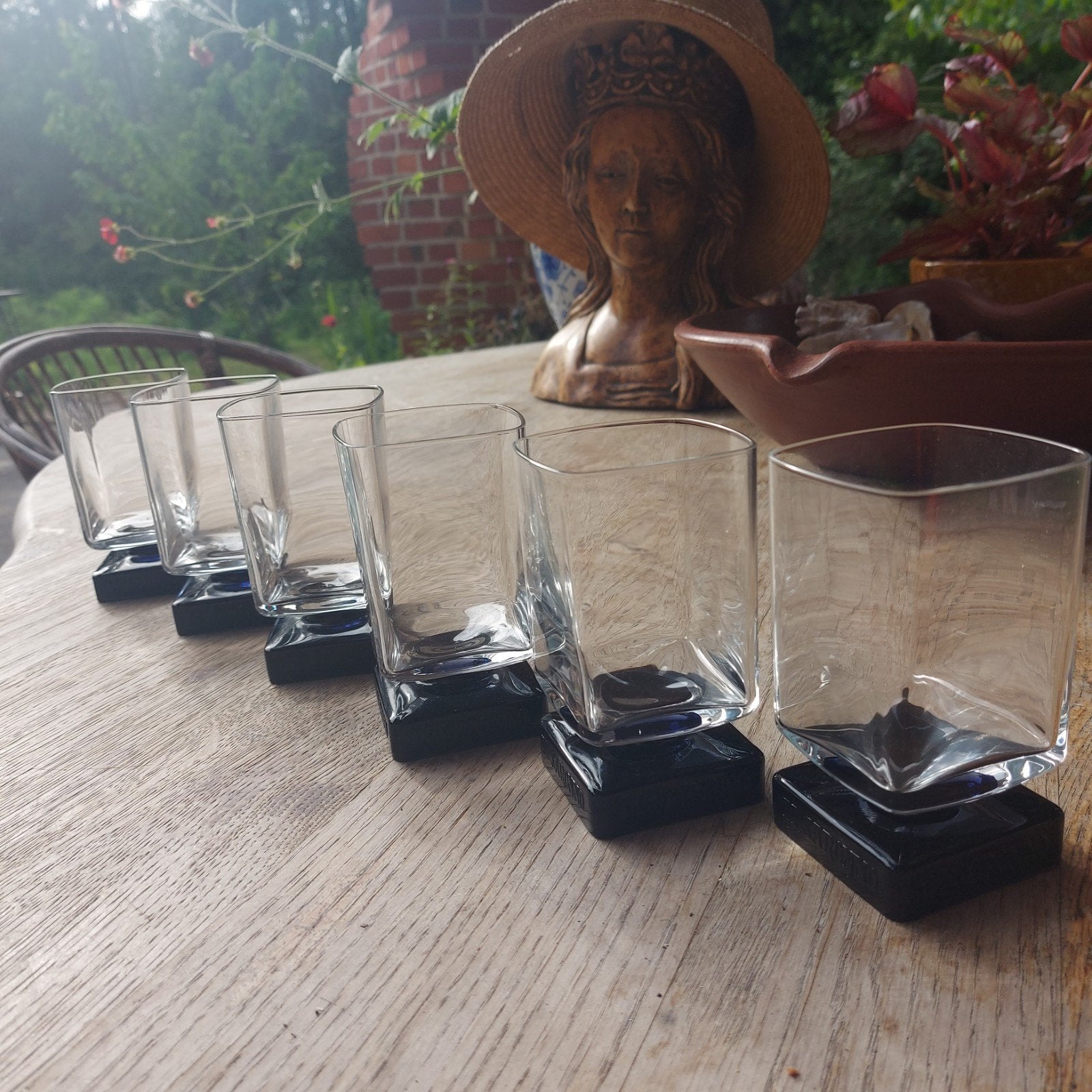 6 likeurglas/vintage/di saronno/zwart-amethist glas voetje
