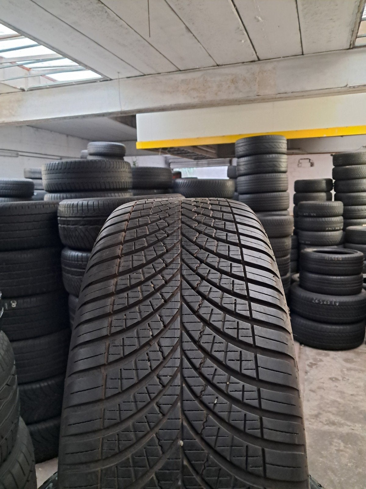 22555r18 225 55 r18 225/55/18 Goodyear Dunlop Hiver avec mon, Enlèvement ou Envoi
