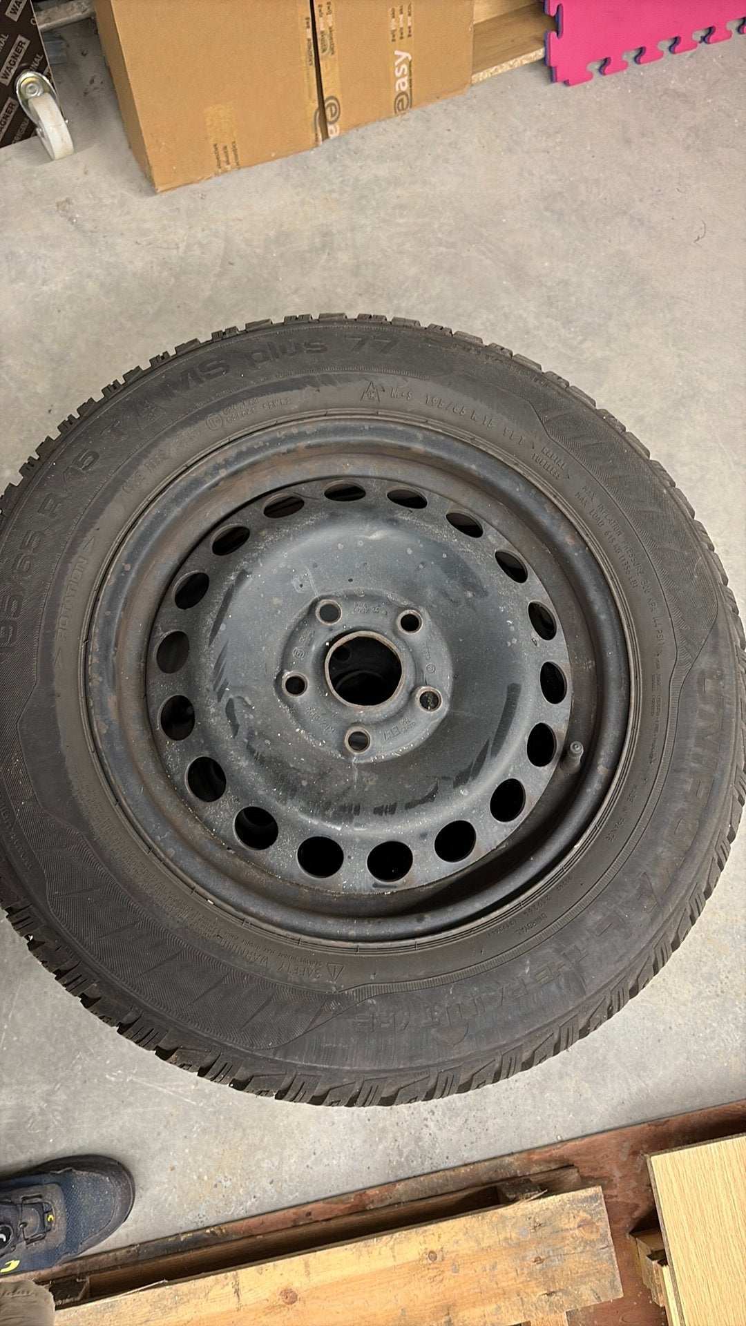 Volledige set winterbanden op velg 195 65 R15, Auto-onderdelen, Ophalen, Gebruikt, 15 inch, Banden en Velgen