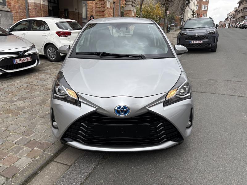 Toyota Yaris IV Comfort, Argent ou Gris, Achat, Euro 6, 73 ch
