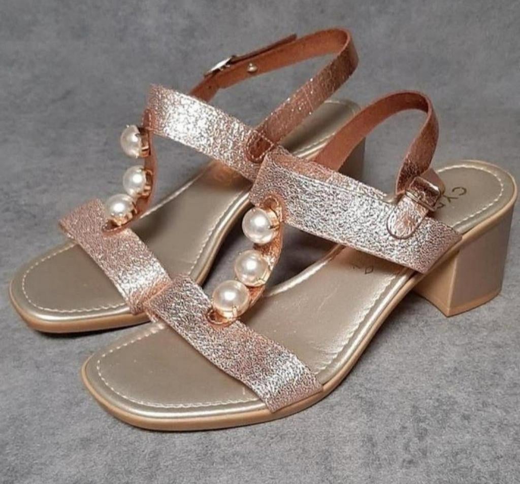 Cypres/Sandalen met hak/Maat 37, Kleding | Dames, Cypres, Ophalen of Verzenden, Zo goed als nieuw