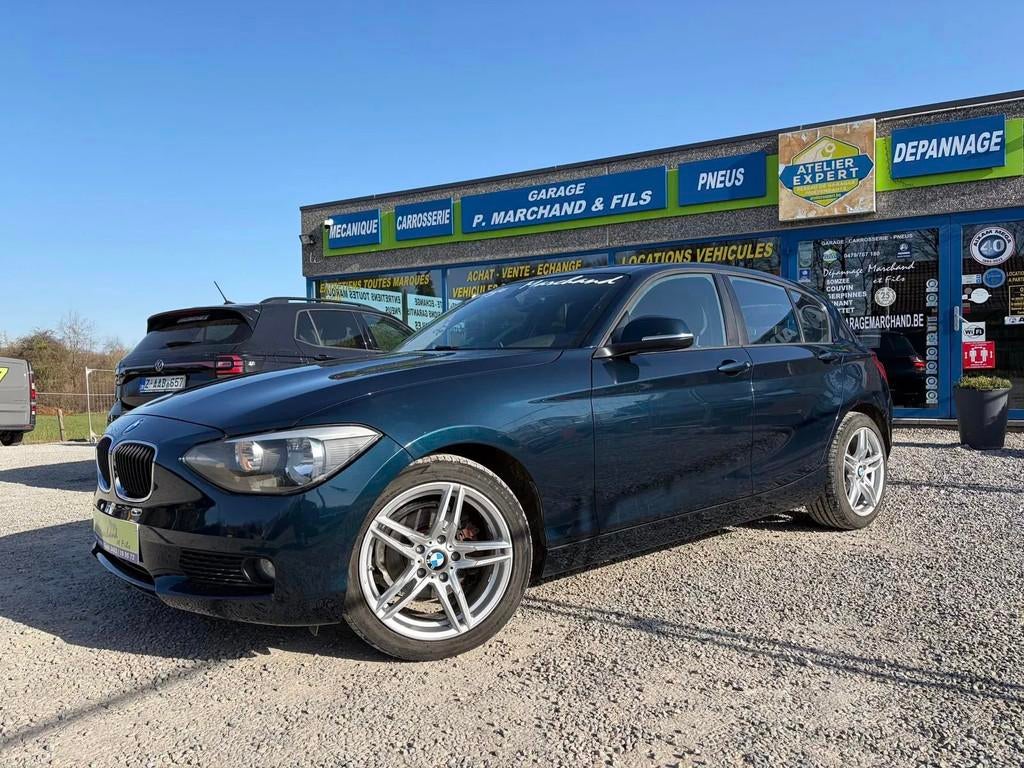 BMW 1 Serie (bj 2014), Auto's, Gebruikt, 1600 cc, Zwart, Bedrijf