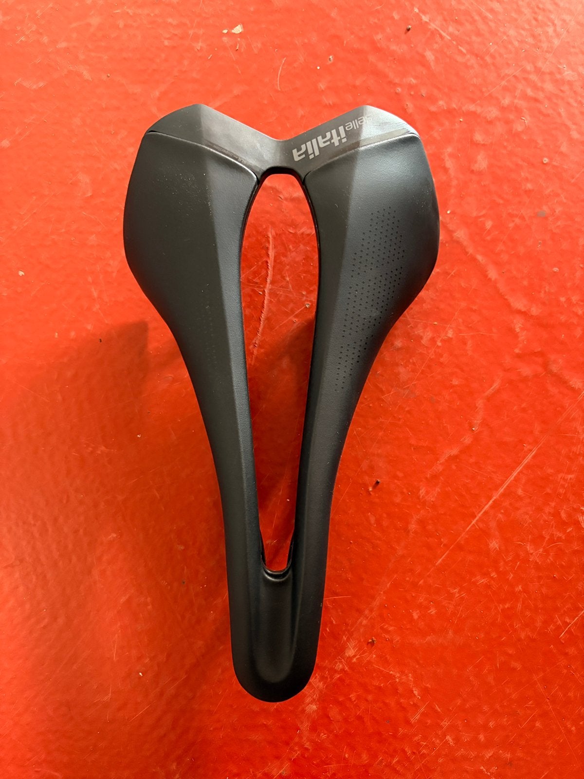 Selle italia SLR boost superflow L3 145, Fietsen en Brommers, Ophalen of Verzenden, Zo goed als nieuw, Zadel