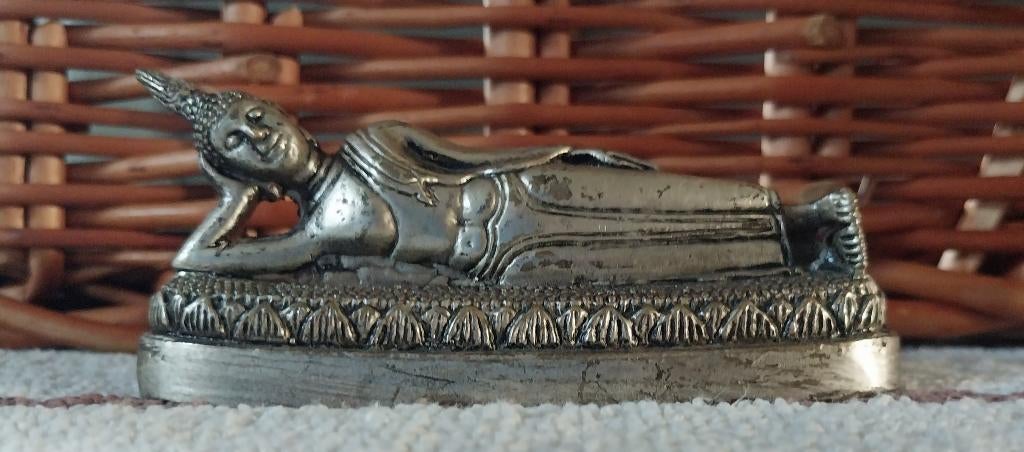Liggende Boeddha,Thaise Buddha Verzilverd-brons,Thailand,,,,, Huis en Inrichting, Ophalen, Gebruikt