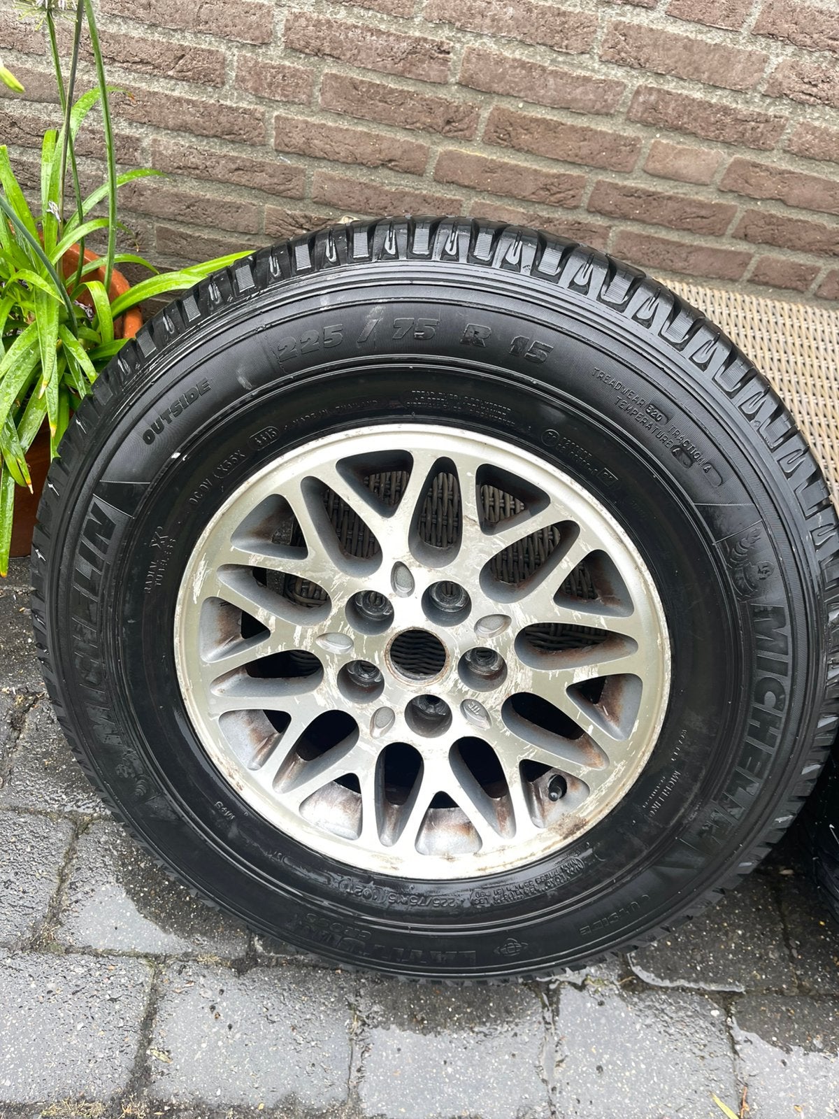 Jeep xj velgen met banden 225/75/15, Ophalen, Band(en)