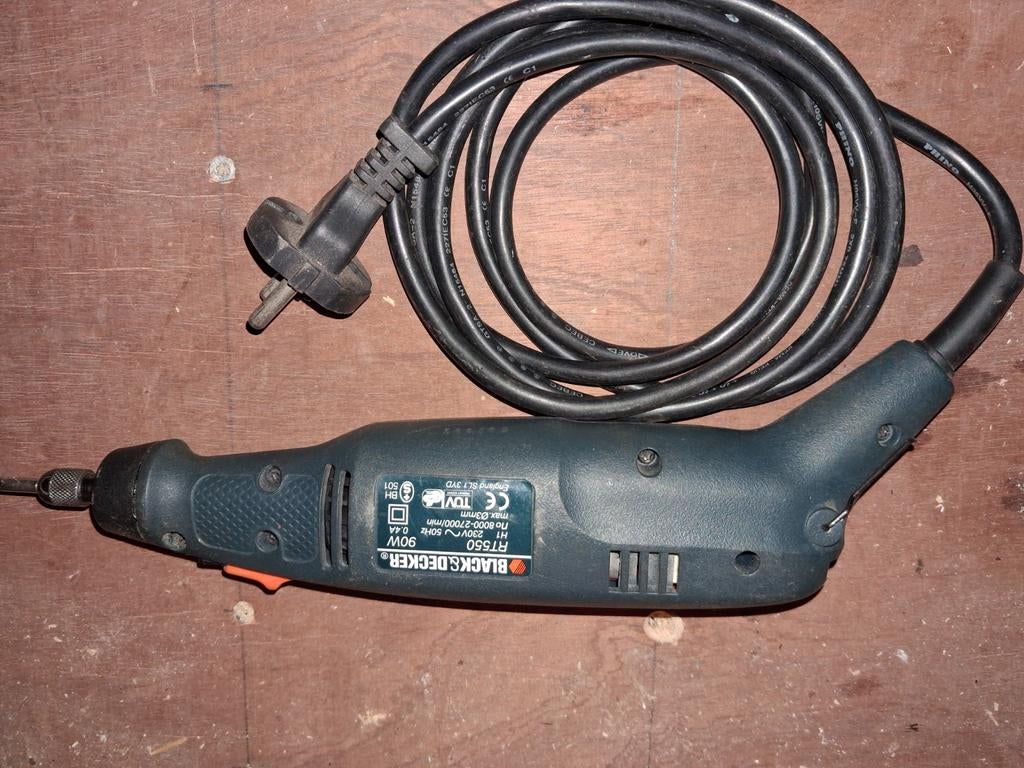 Black and decker fijnboor (dremel), Enlèvement