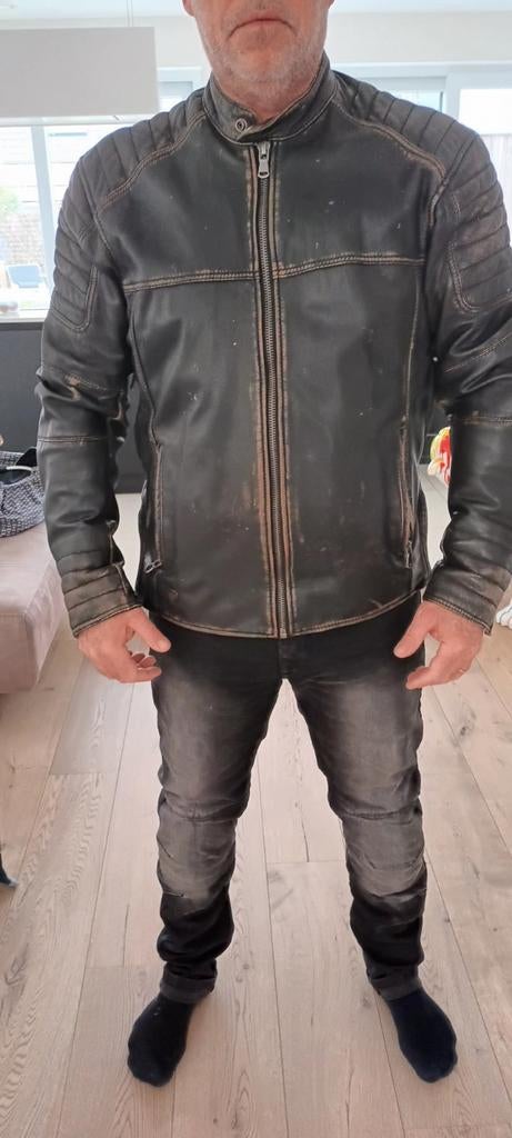 Bruine lederen motorjas, Motoren, Ophalen