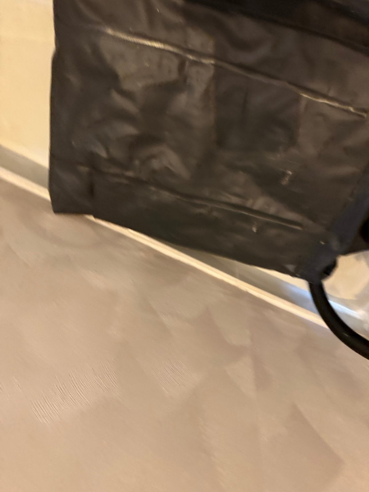 Matelas gonflable avec pompe, Bijoux, Sacs & Beauté, Enlèvement, Comme neuf
