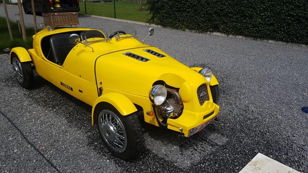 Véritable Citroën LOMAX, Autos, Citroën, Particulier, 2CV, Essence, Cabriolet, Boîte manuelle, Jaune, Noir, Cuir synthéthique