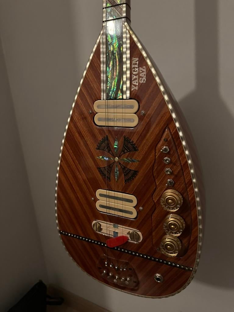 Elektro saz baglama Yaygin saz, Enlèvement, Comme neuf