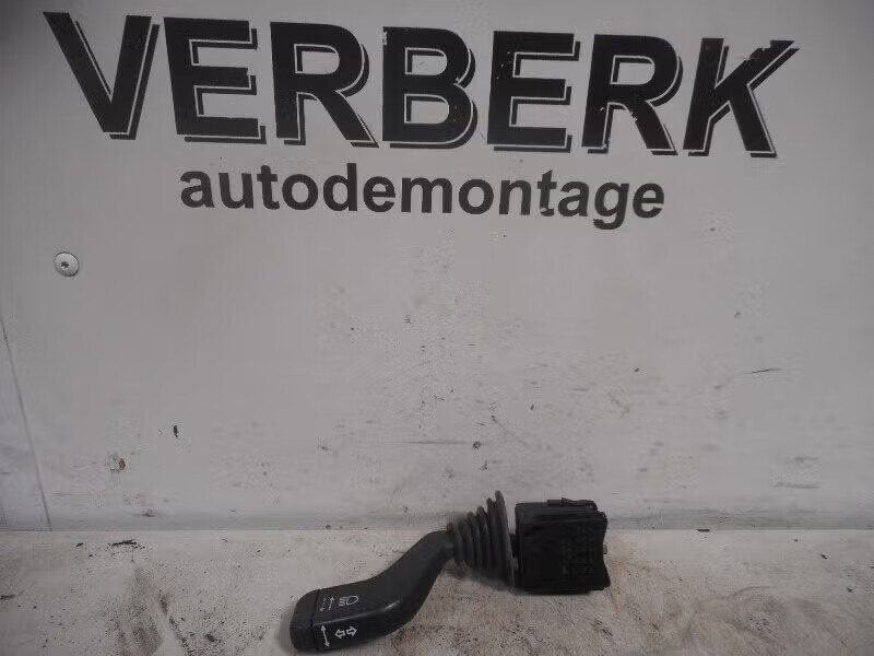 KNIPPERLICHTSCHAKELAAR Opel Corsa C (F08 / 68) (09185413), Bahnhofsplatz 65423 Rüsselsheim am Main, DE, Enlèvement ou Envoi, Opel