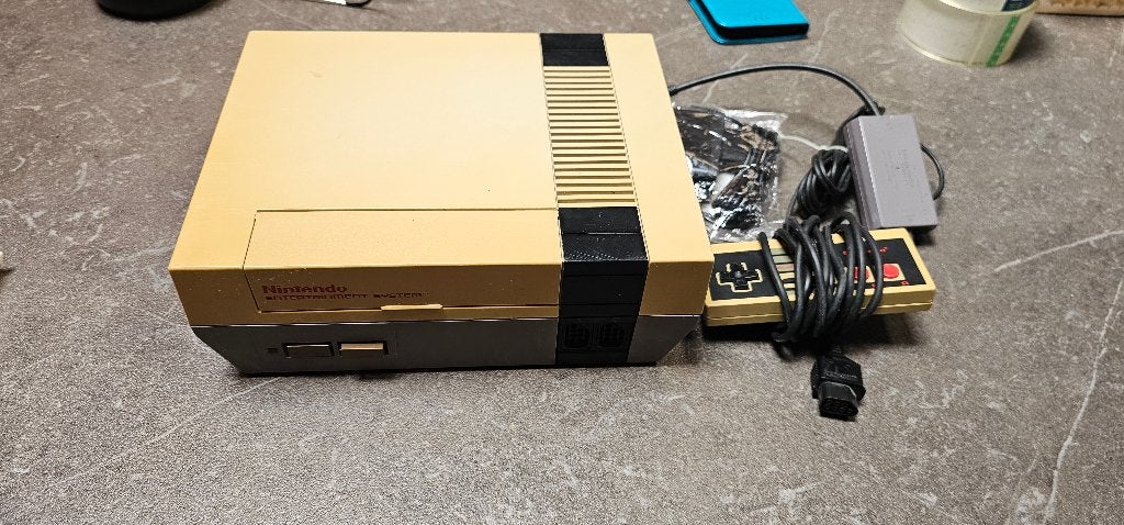 Nintendo NES vergeeld, Games en Spelcomputers, Spelcomputers | Nintendo NES, Ophalen of Verzenden, Gebruikt
