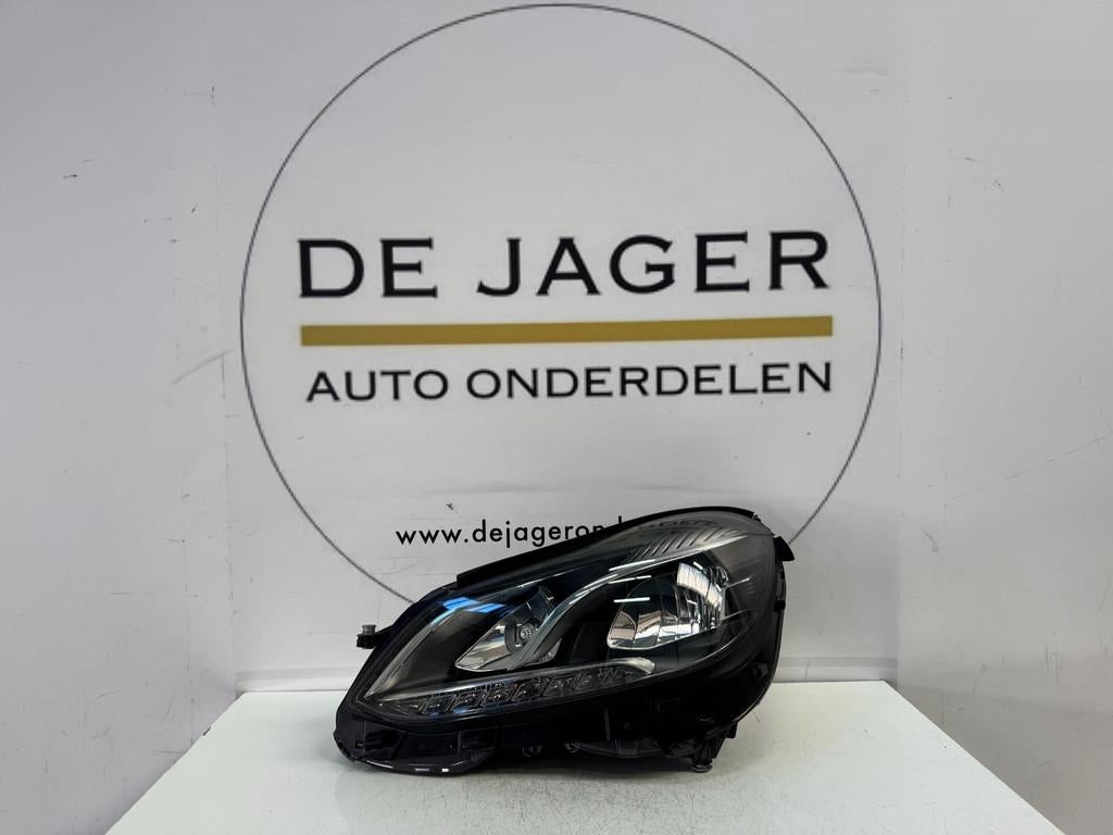 Phare avant gauche LED pour Classe E W212, version restyl e, Mercedes-Benz AG, Mercedes-Benz, Utilisé, Mercedesstrasse 120
70372  Stuttgart, DE