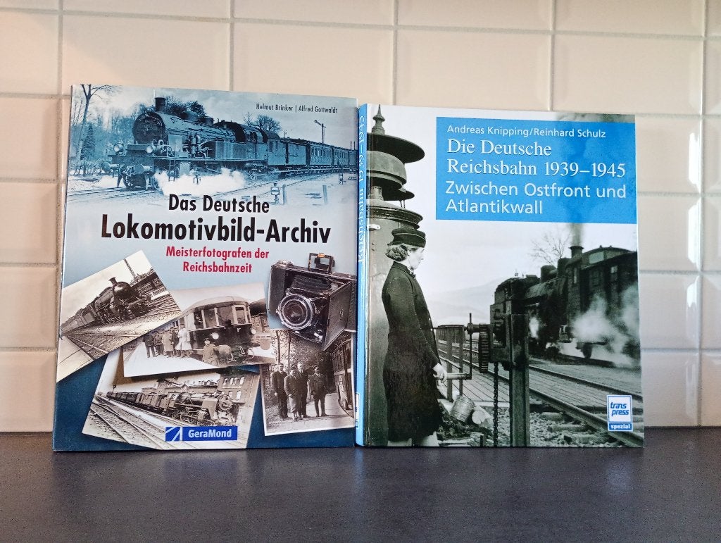 Lot 2 Livres DRG "Front de l'EST 39/45 " "Photos d'archives", Ophalen, Zo goed als nieuw, Boek, Tijdschrift of Catalogus