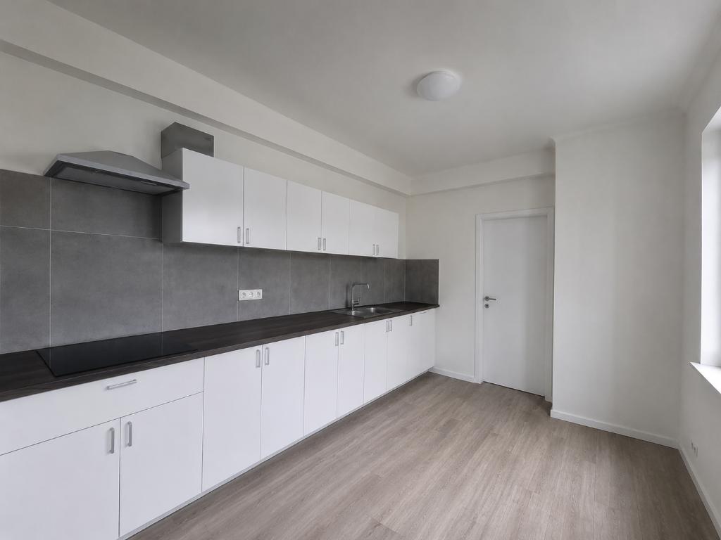 Volledig Gerenoveerd Appartement Met 2,5 Slpk In Deurne!, Immo, Appartementen en Studio's te huur, 50 m² of meer, Antwerpen (stad)