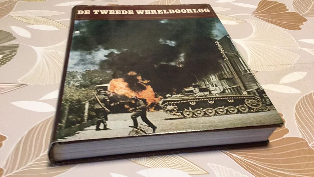 DE TWEEDE WERELDOORLOG, Boeken, Ophalen of Verzenden, Tweede Wereldoorlog, Gelezen