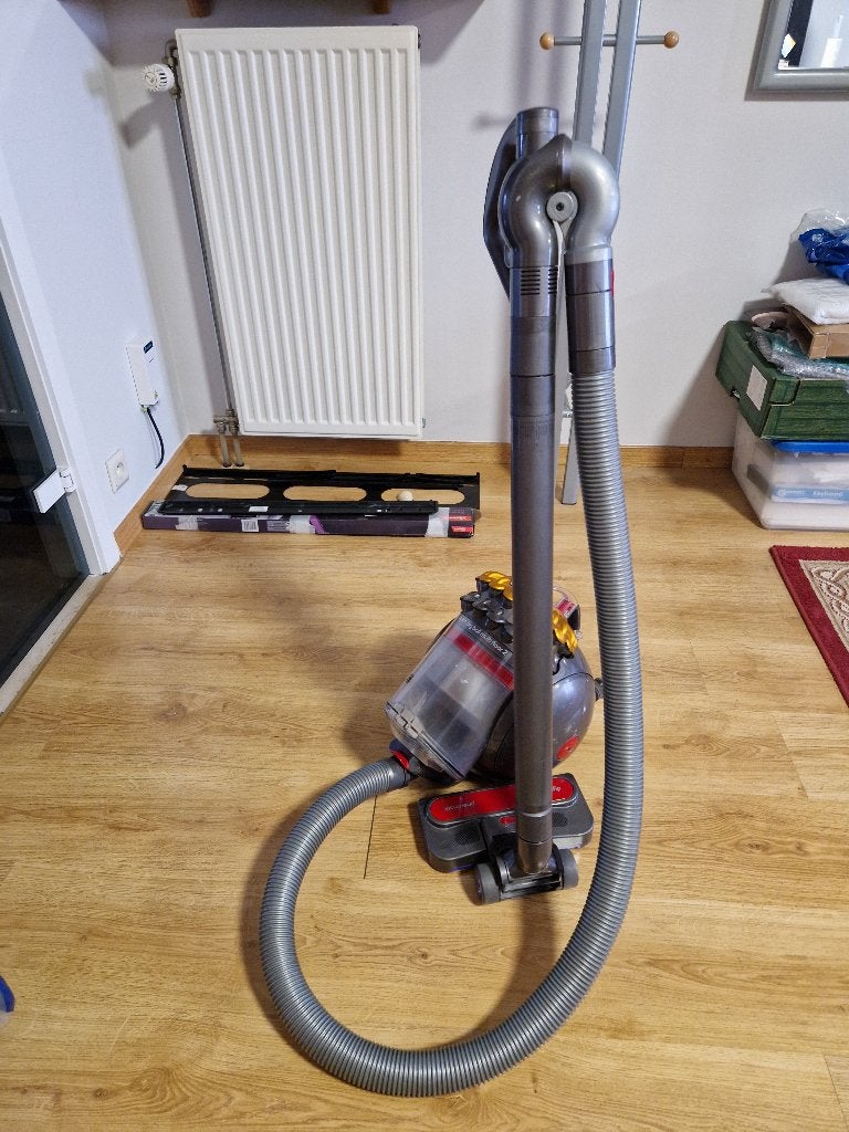 Aspirateur Dyson Big Ball Multifloor 2, Electroménager, Convient aux sols durs, Réservoir, Aspirateur traîneau, Comme neuf
