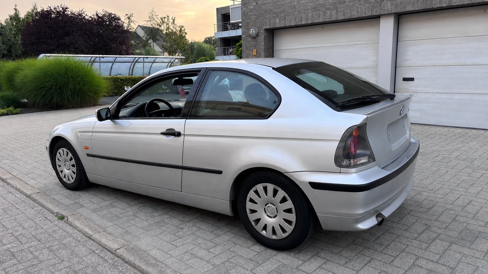 Bmw 316 Ti Benzine Euro 4 130 657km Carpass Overname Moglijk, Auto's, BMW, 1595 cc, Handgeschakeld, Particulier, Euro 4
