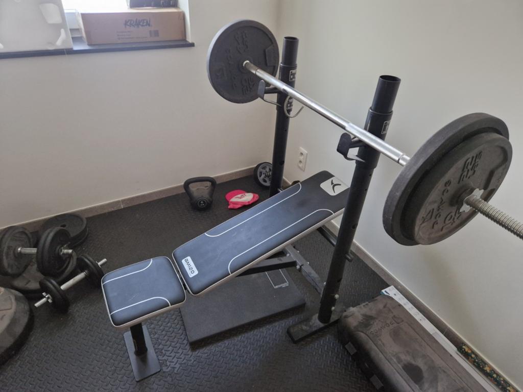 Domyos homegym set - Benchpress + 132kg gewichten, Ophalen, Gebruikt, Borst, Fitnessbank