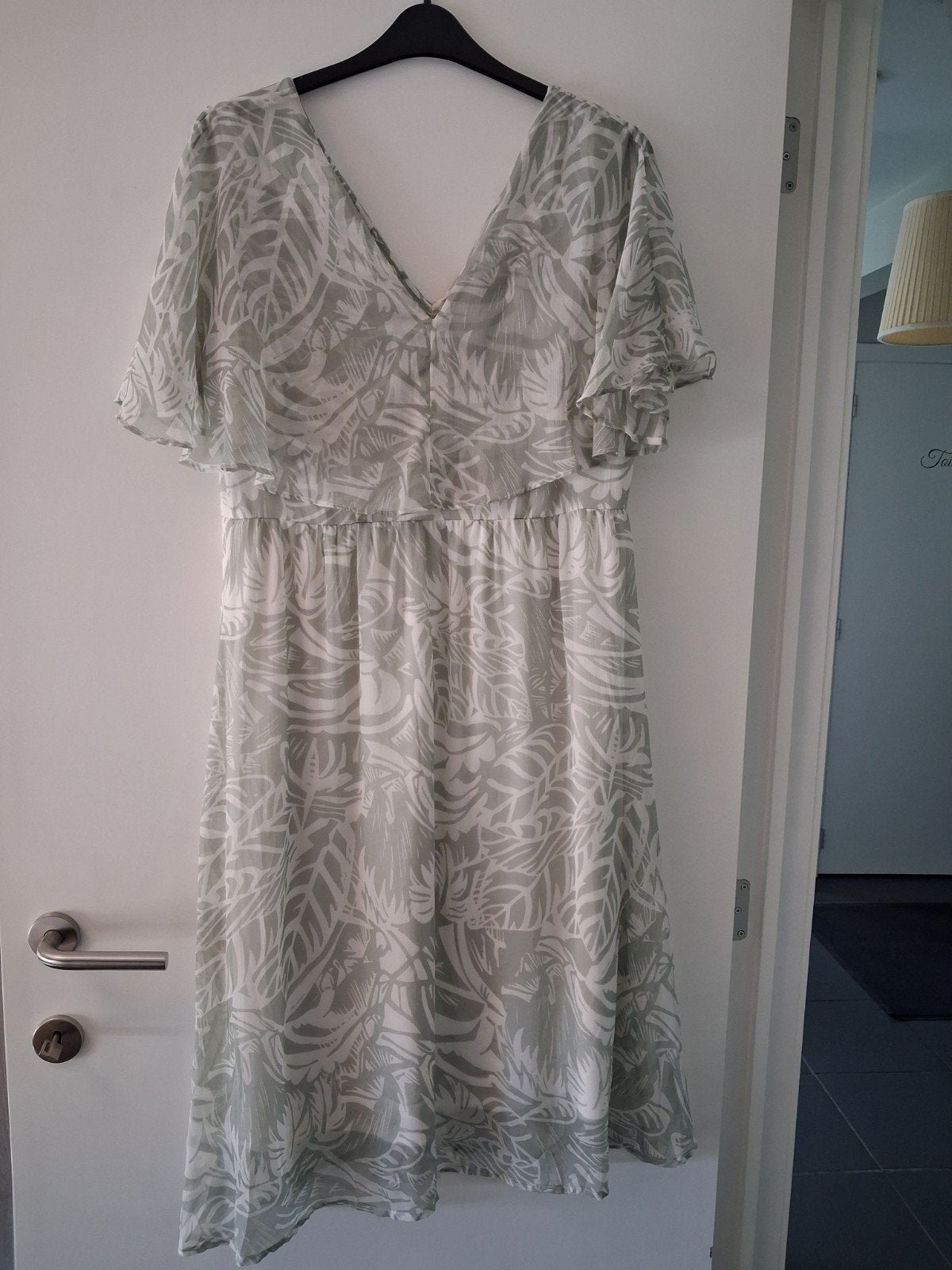 Mooi zomers en licht feestvarken., Vêtements | Femmes, Robes, Enlèvement ou Envoi, Taille 42/44 (L), Gris