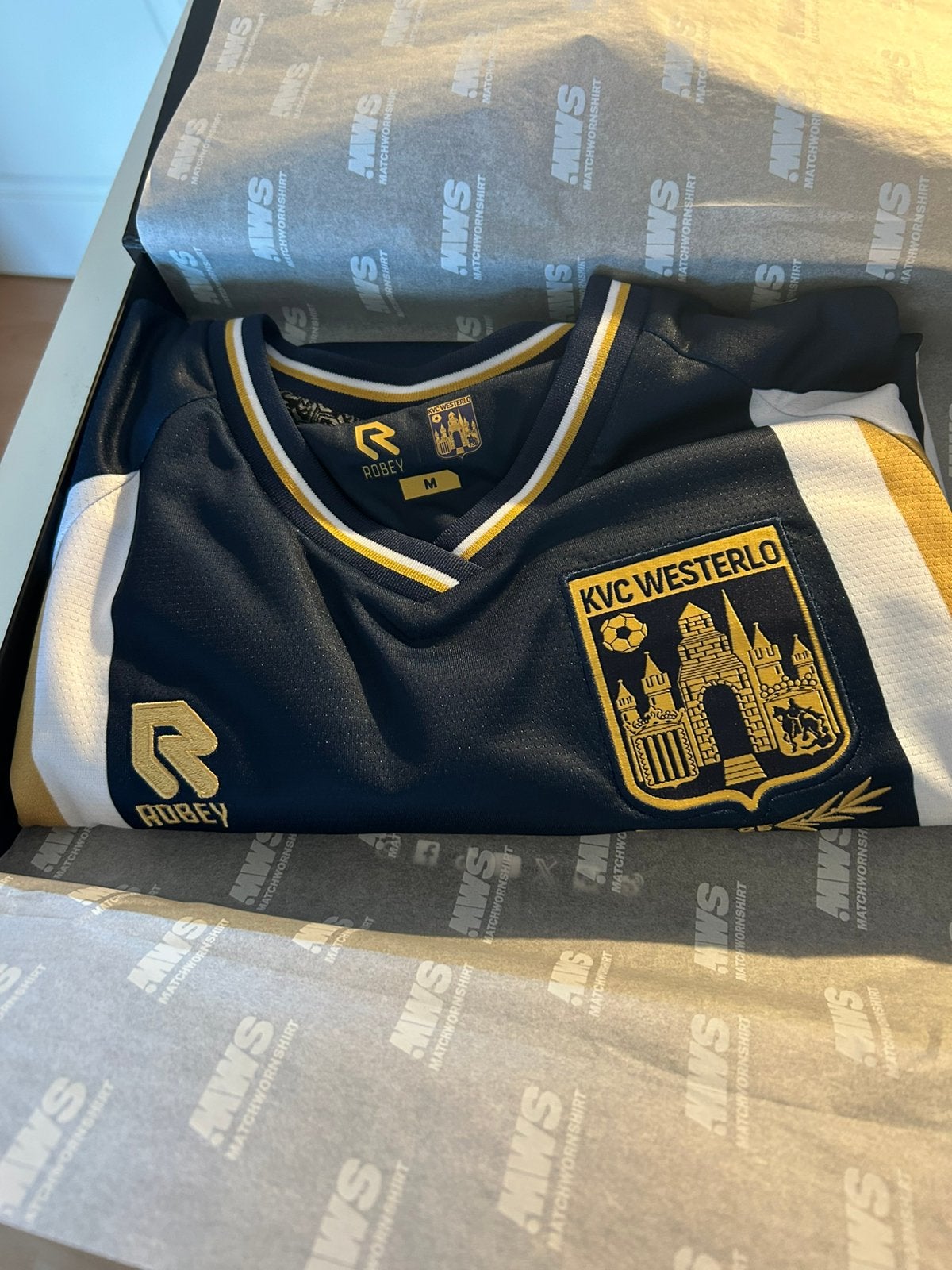 Westrijdshirt kvc westerlo, Kleding | Heren, Ophalen of Verzenden, Zo goed als nieuw, Voetbal, Maat 48/50 (M)