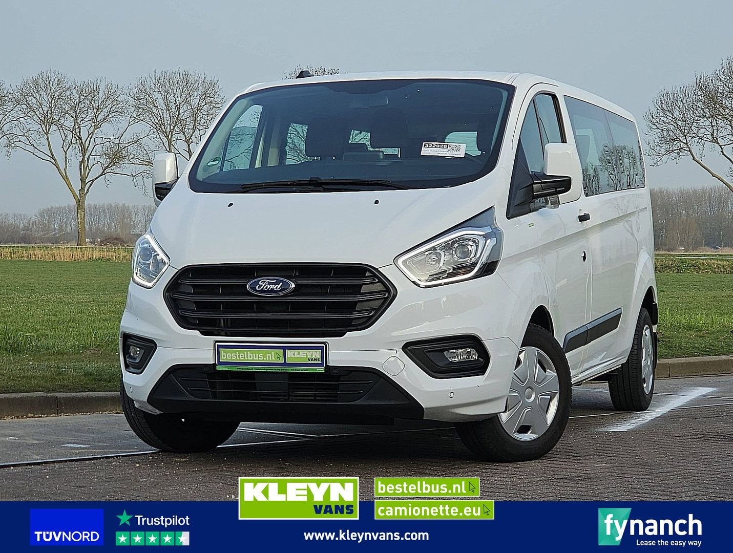 Ford TRANSIT CUSTOM 2.0 L2H1 2x Airco 9-Pers, Auto's, Bestelwagens en Lichte vracht, Wit, Bedrijf, Ford, Te koop