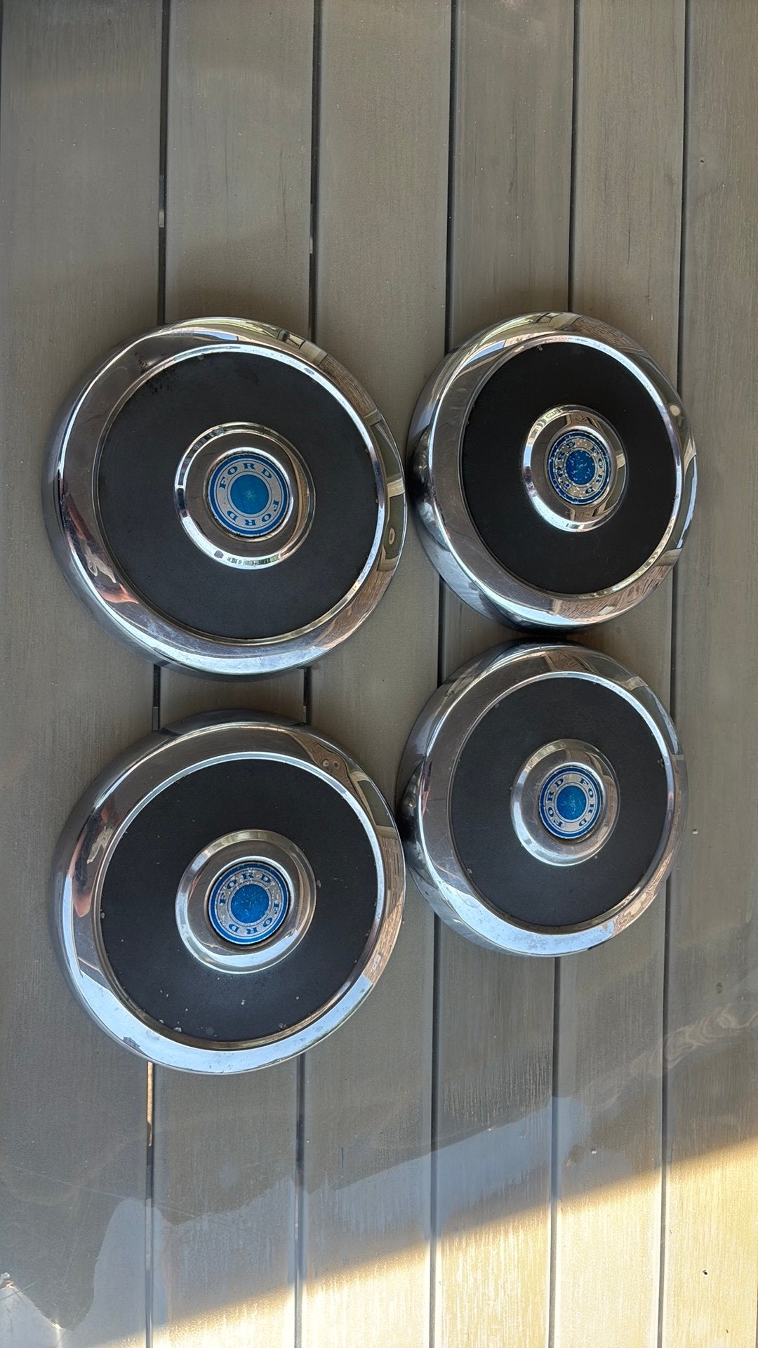 Ford oltimer wieldoppen . Goede staat, Auto diversen, Wieldoppen, Ophalen, Zo goed als nieuw