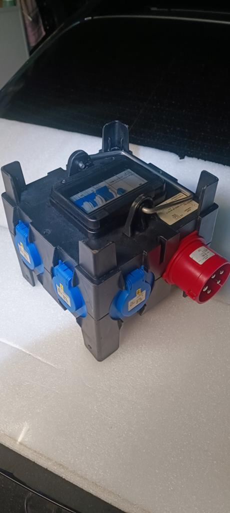 Coffret de chantier 400v-220v avec disjoncteur, Bricolage & Construction, Enlèvement