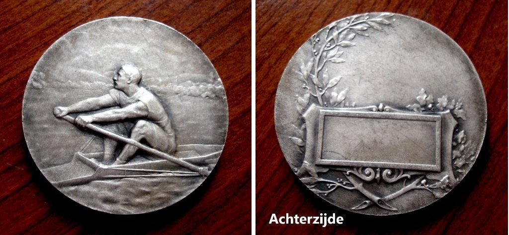 Oude onbekende sportmedaille met roeier, Verzenden, Brons