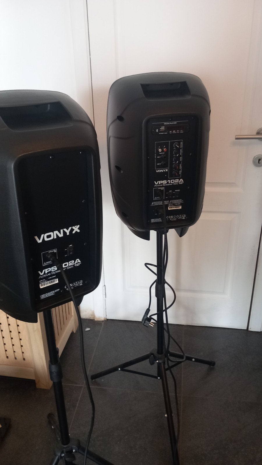 Vonyx 102 A. Plug and play set.600 Watt !!, Ophalen