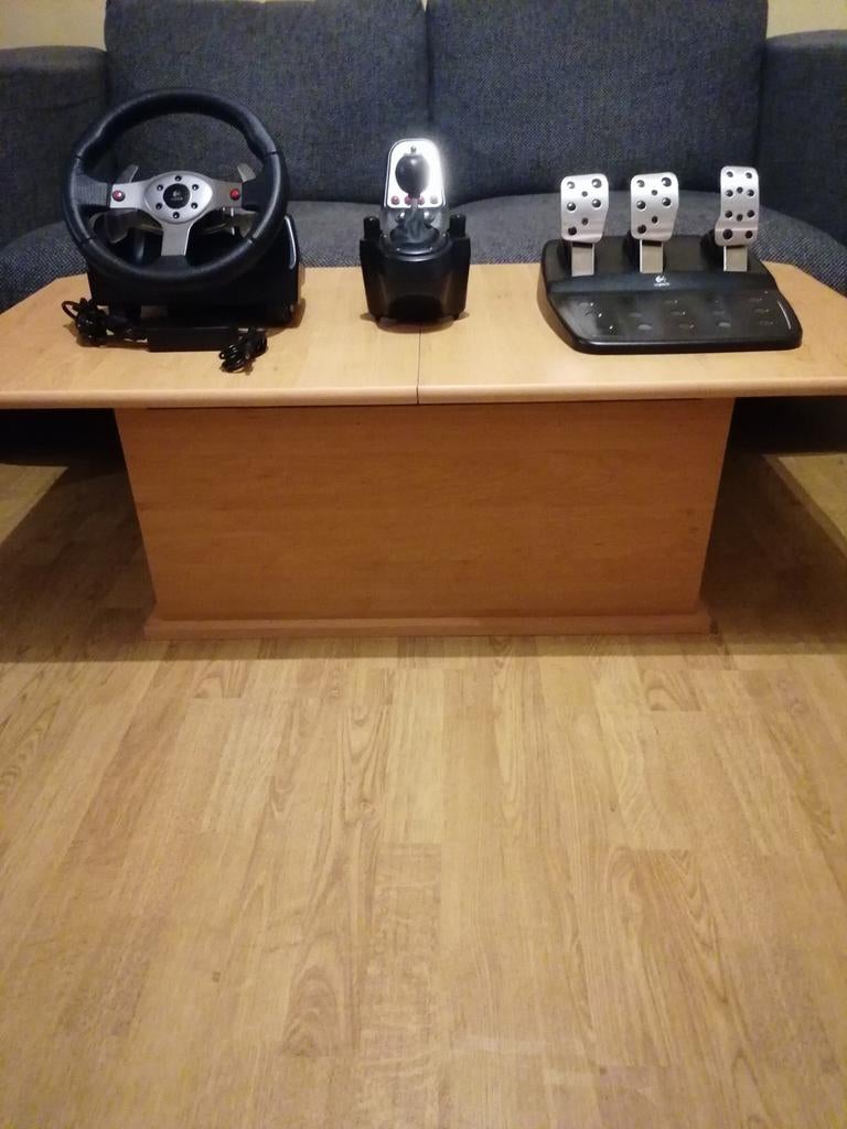 Logitech G25  compatible : Pc /Ps3/ Ps2., Enlèvement