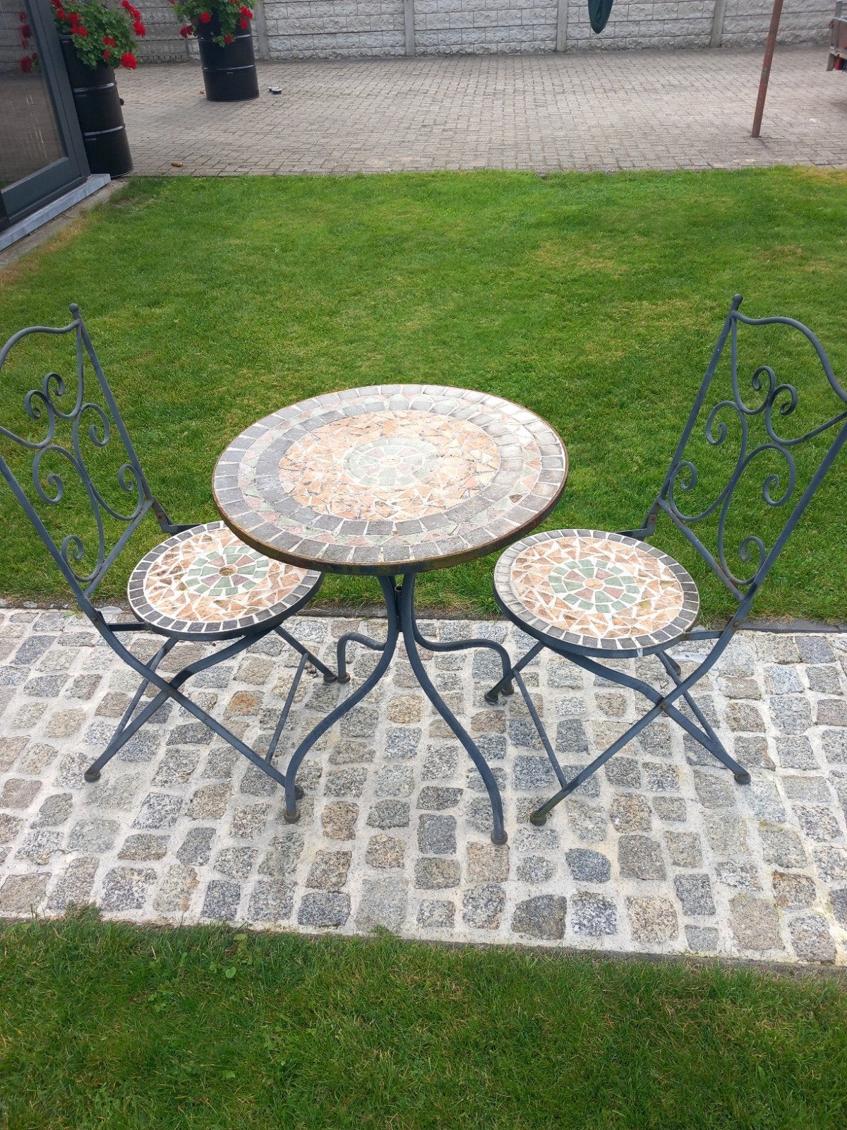 smeedijzer tafeltje met stoelen., Ophalen, Gebruikt, 2 zitplaatsen, Tuinset