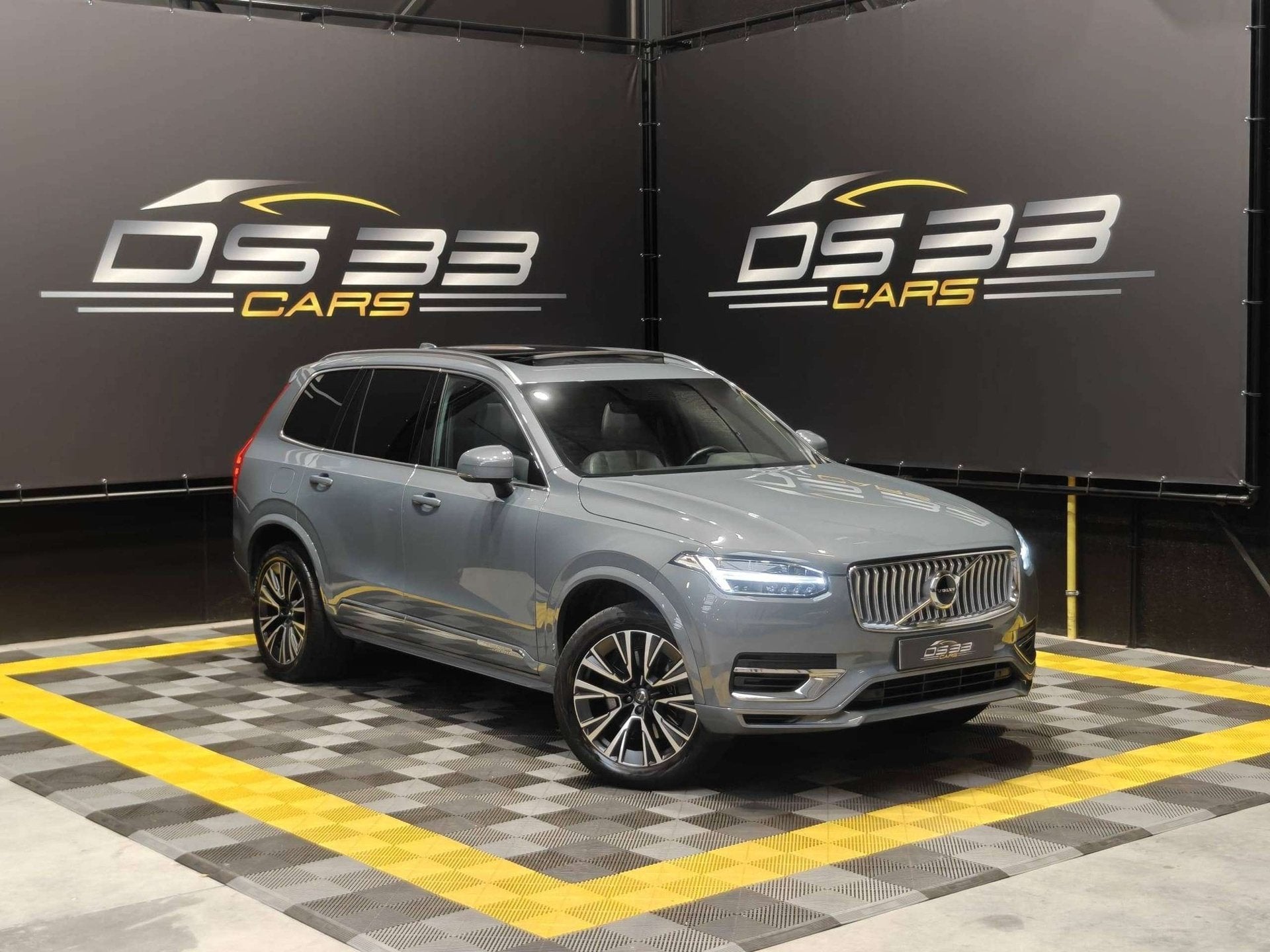 Volvo XC90 T8 4WD Inscription 7-zit/Pano/Keyless/WarmLeder/A, Auto's, Gebruikt, Euro 6, 4 cilinders, 1969 cc