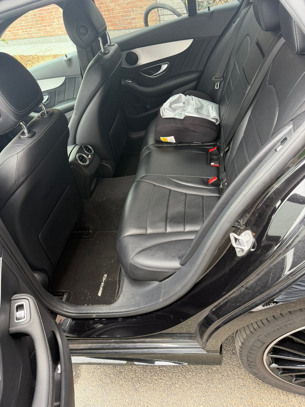 Mercedes C180 diesel, Achat, 4 portes, Boîte manuelle, Noir