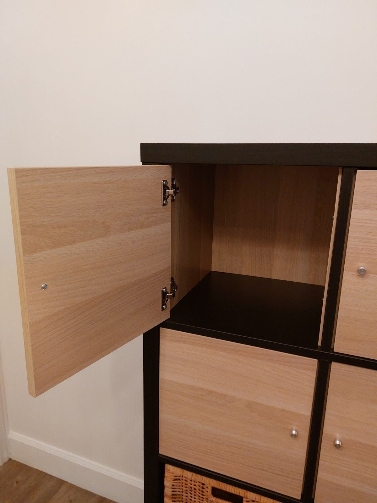 Armoire Kallax Ikea avec portes et paniers, Enlèvement, Avec porte(s)