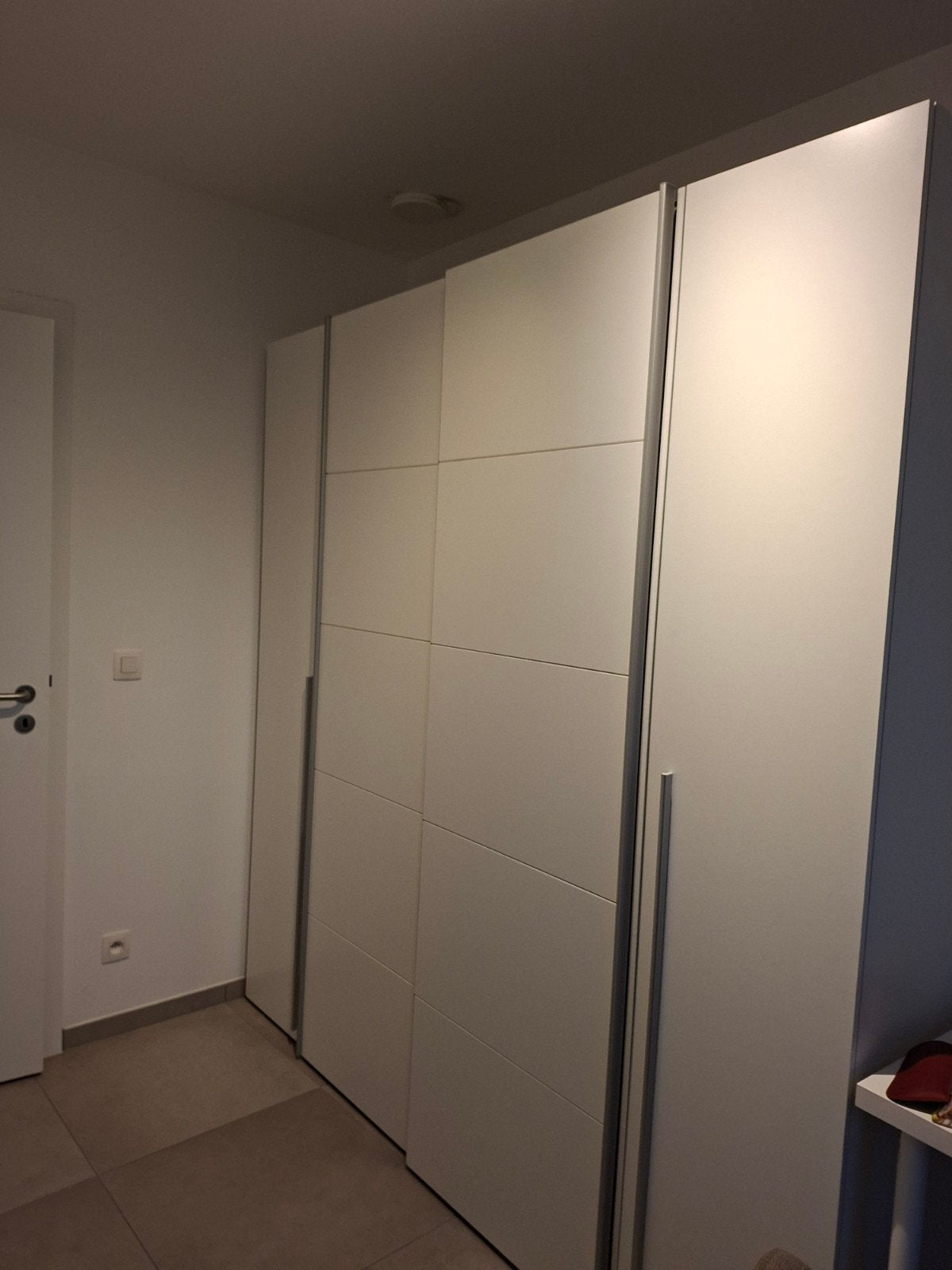 Nieuwe kleerkast 6 maanden perfecte staat, Huis en Inrichting, Ophalen
