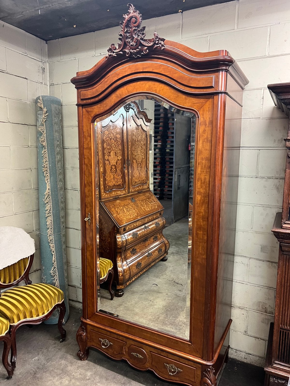 Brocante spiegelkast, Ophalen