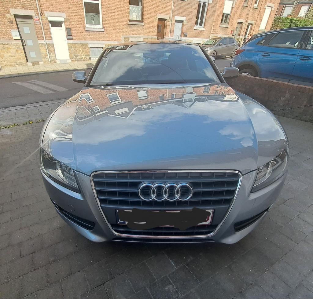Audi A5 grise anthracite, Autos, Audi, Particulier, A5, Climatisation automatique, Système audio, Essence, Euro 5, Coupé, 2 portes