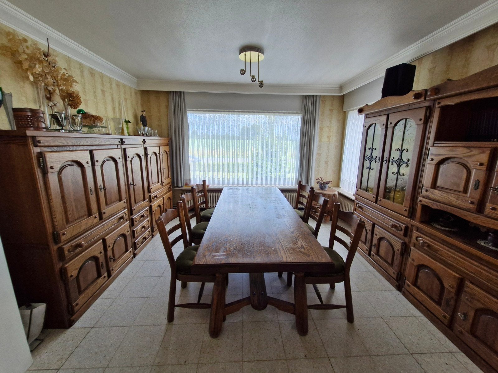Buffet en chêne, meuble mural, table à manger et 6 chaises, Enlèvement
