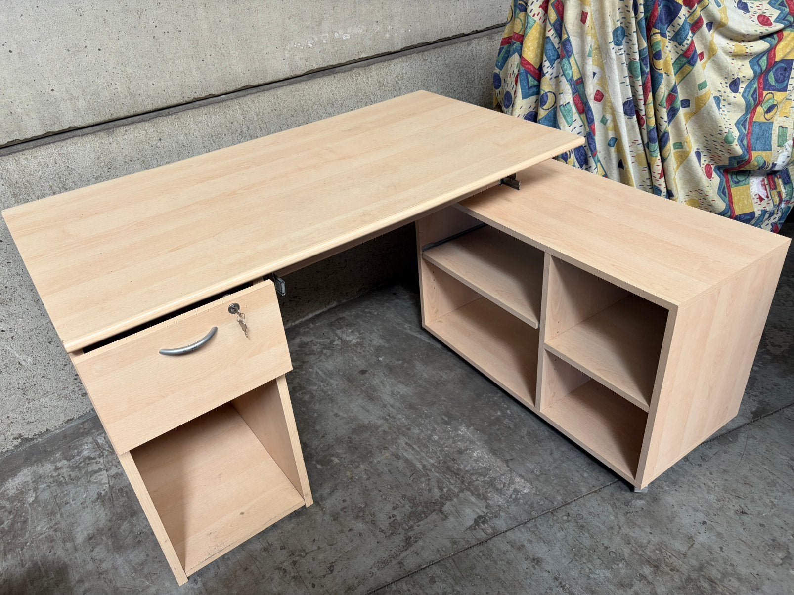 Bureau, Maison & Meubles, Bureaux, Classique, Utilisé, Panneau de particules ou MDF, Espace de rangement