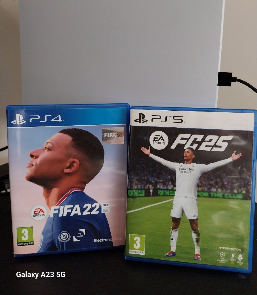 FIFA22/FC25, Ophalen, Online, Virtual Reality, Zo goed als nieuw