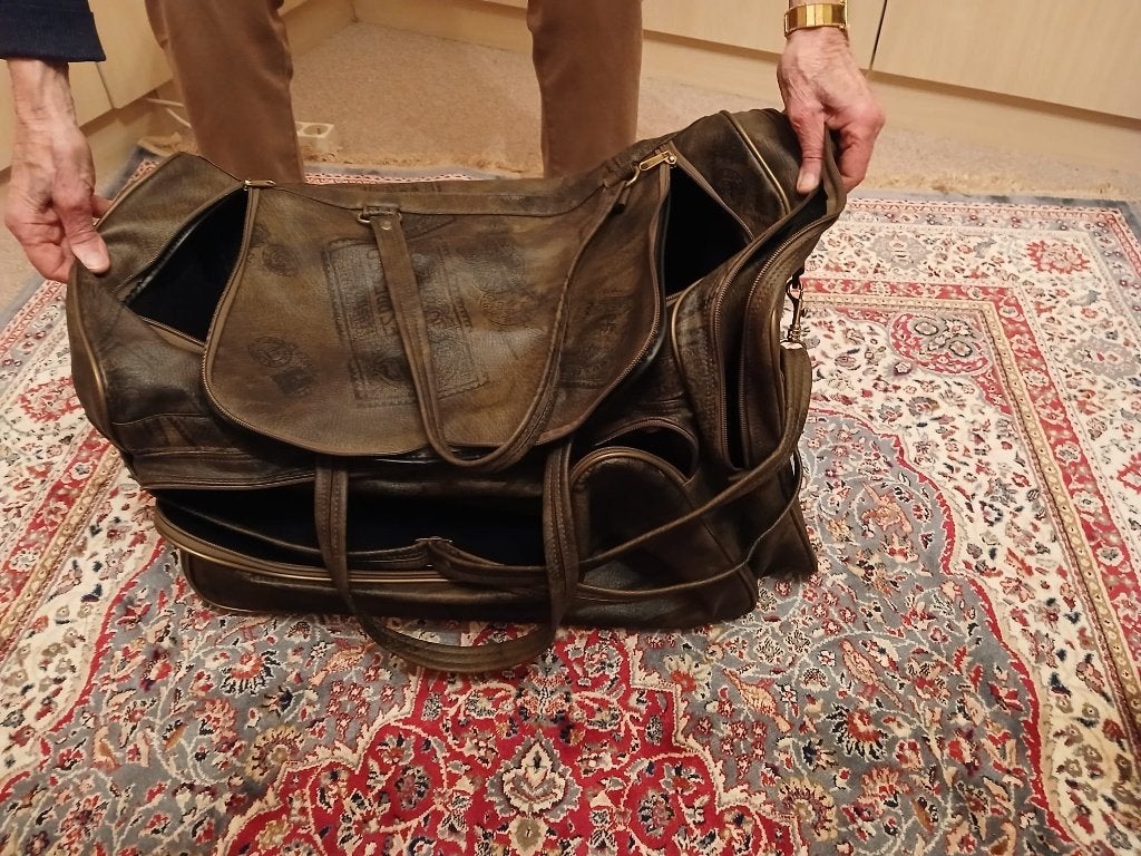 Grand sac de voyage en simili cuir, 30 cm ou plus, Enlèvement ou Envoi, 35 à 55 cm, Comme neuf