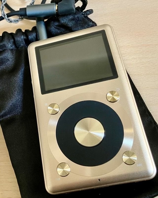 Fiio X1 Gold/Champagne Audio speler - zeer goede staat, Audio, Tv en Foto, Ophalen of Verzenden, Zo goed als nieuw, Overige merken