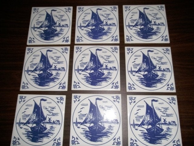 9 blauw - wit tegel met schip., Ophalen of Verzenden