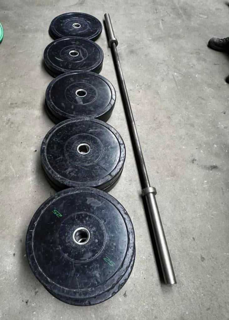 150kg Bumperplates + Olympische Halterstang 220cm, Sport en Fitness, Fitnessmaterialen, Ophalen, Gebruikt, Halterschijven