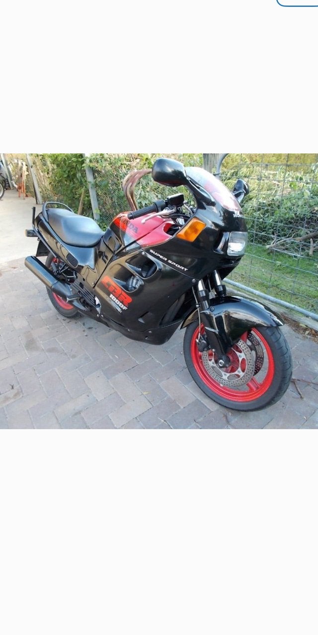 Honda cbr 1000f van 1987 gaat weg in onderdelen, Motoren, Ophalen of Verzenden, Gebruikt
