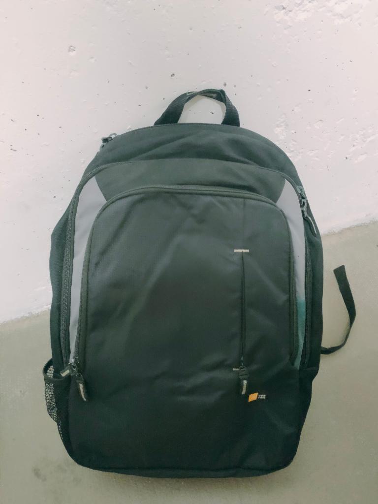 Case Logic laptoprugzak — goede staat, Ophalen of Verzenden, Gebruikt, Overige merken