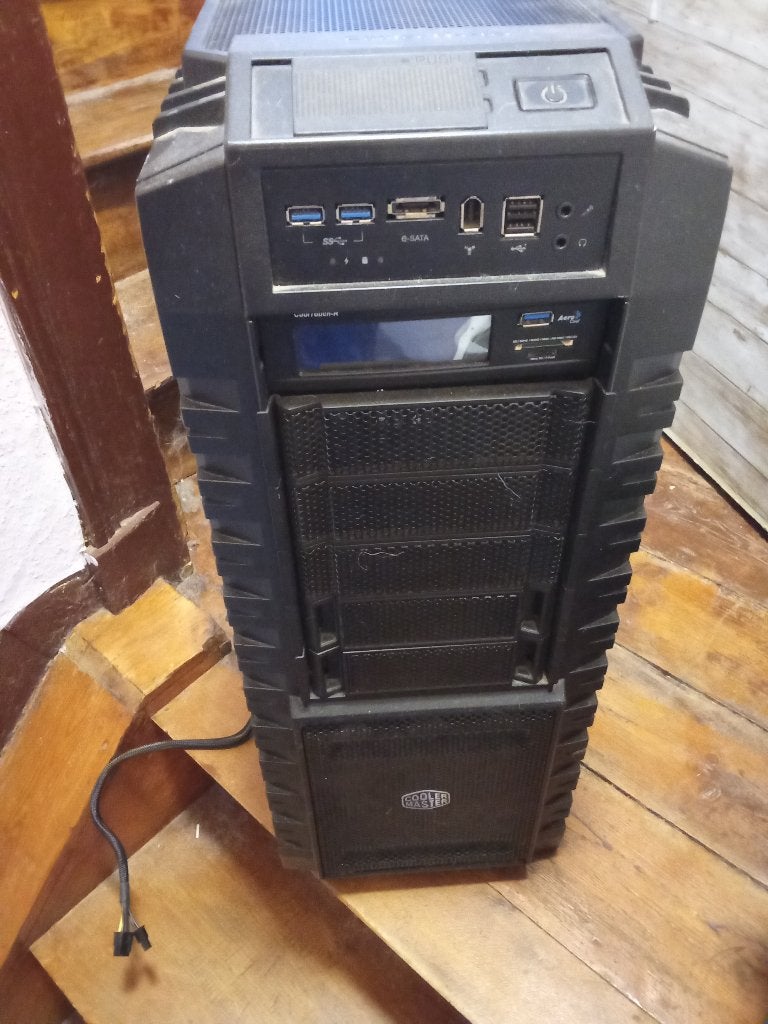 Tour thermaltake complet, Informatique & Logiciels, Ordinateurs & Logiciels Autre, Enlèvement, Utilisé